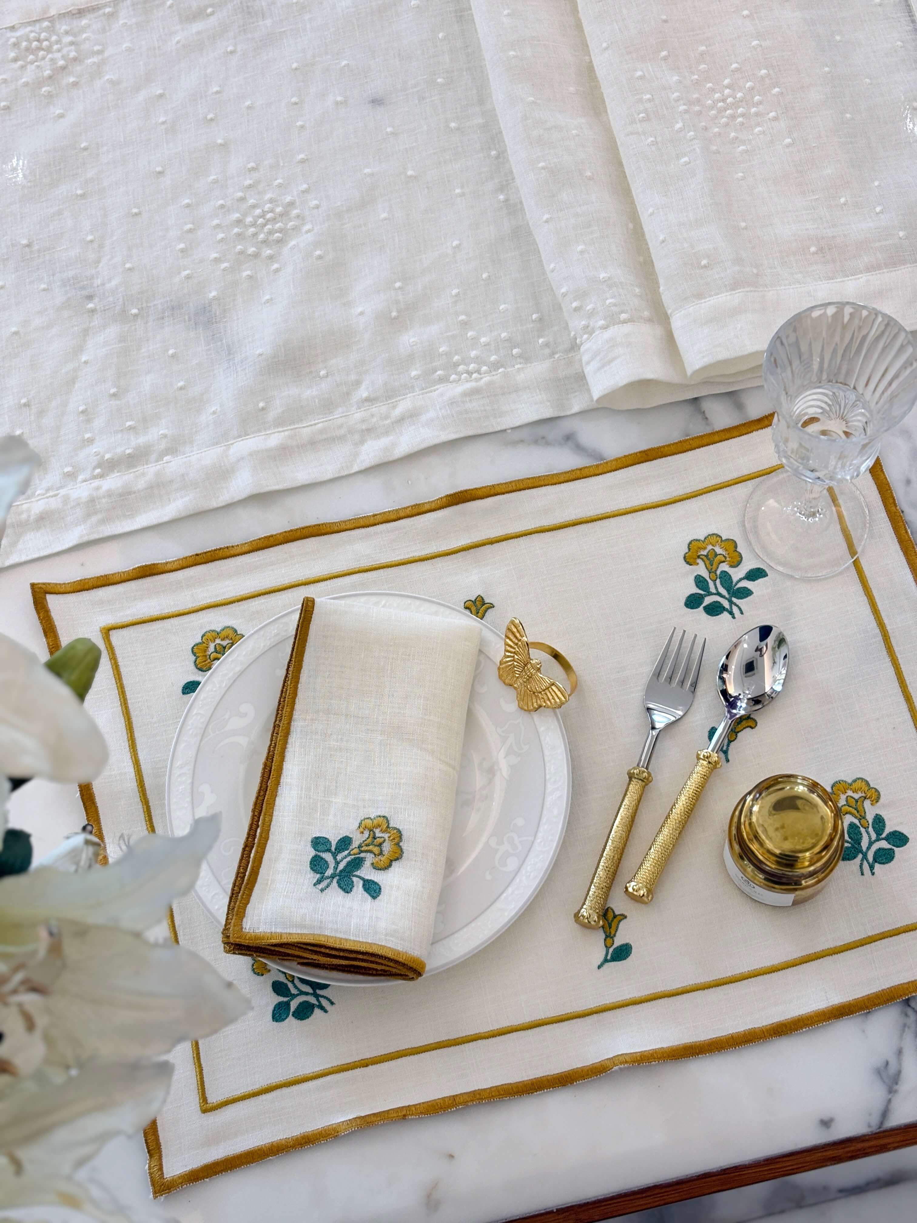 Floral Aop Embroidery Mat