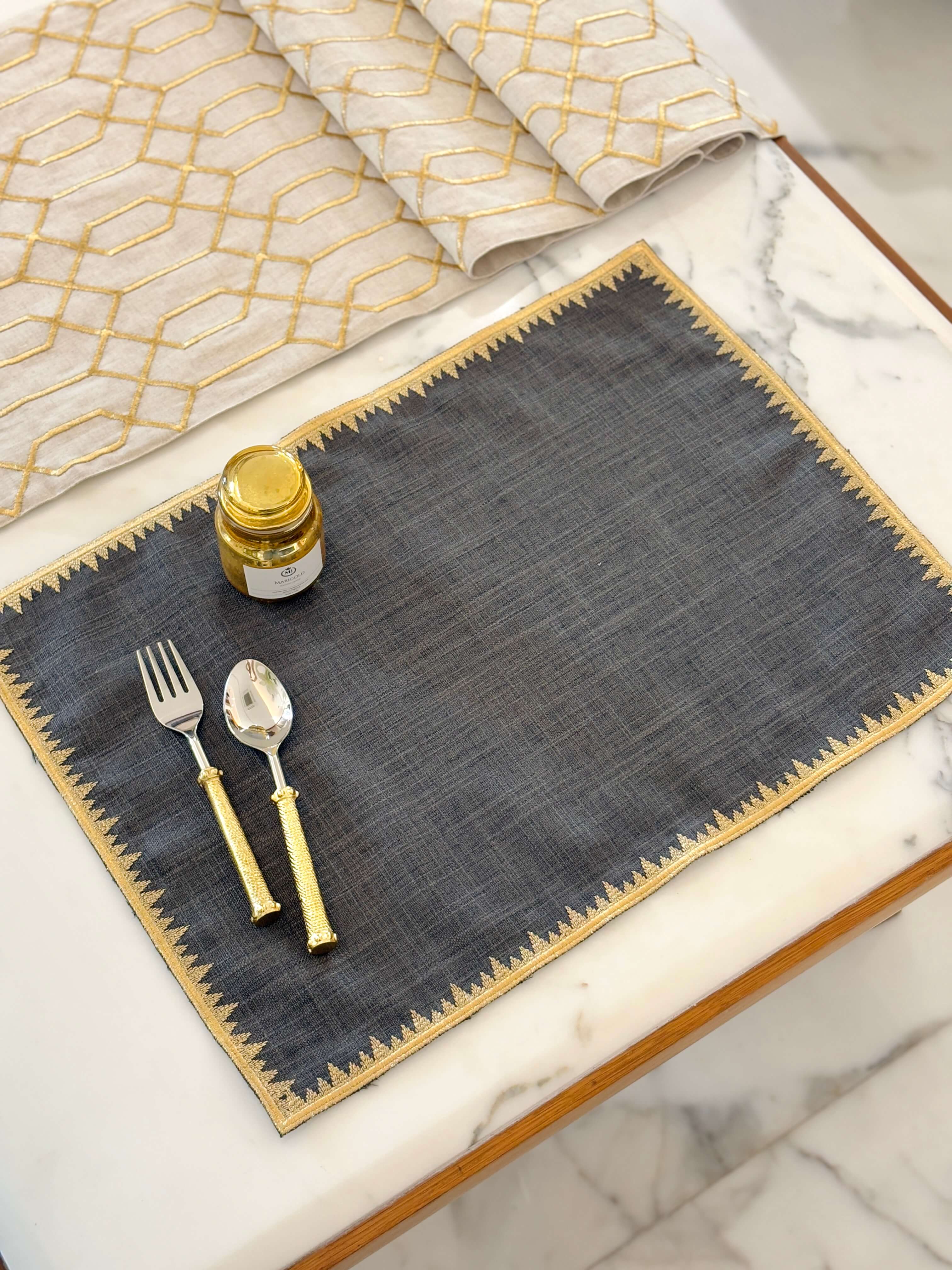 Zig Zag Embroider Collection Mat