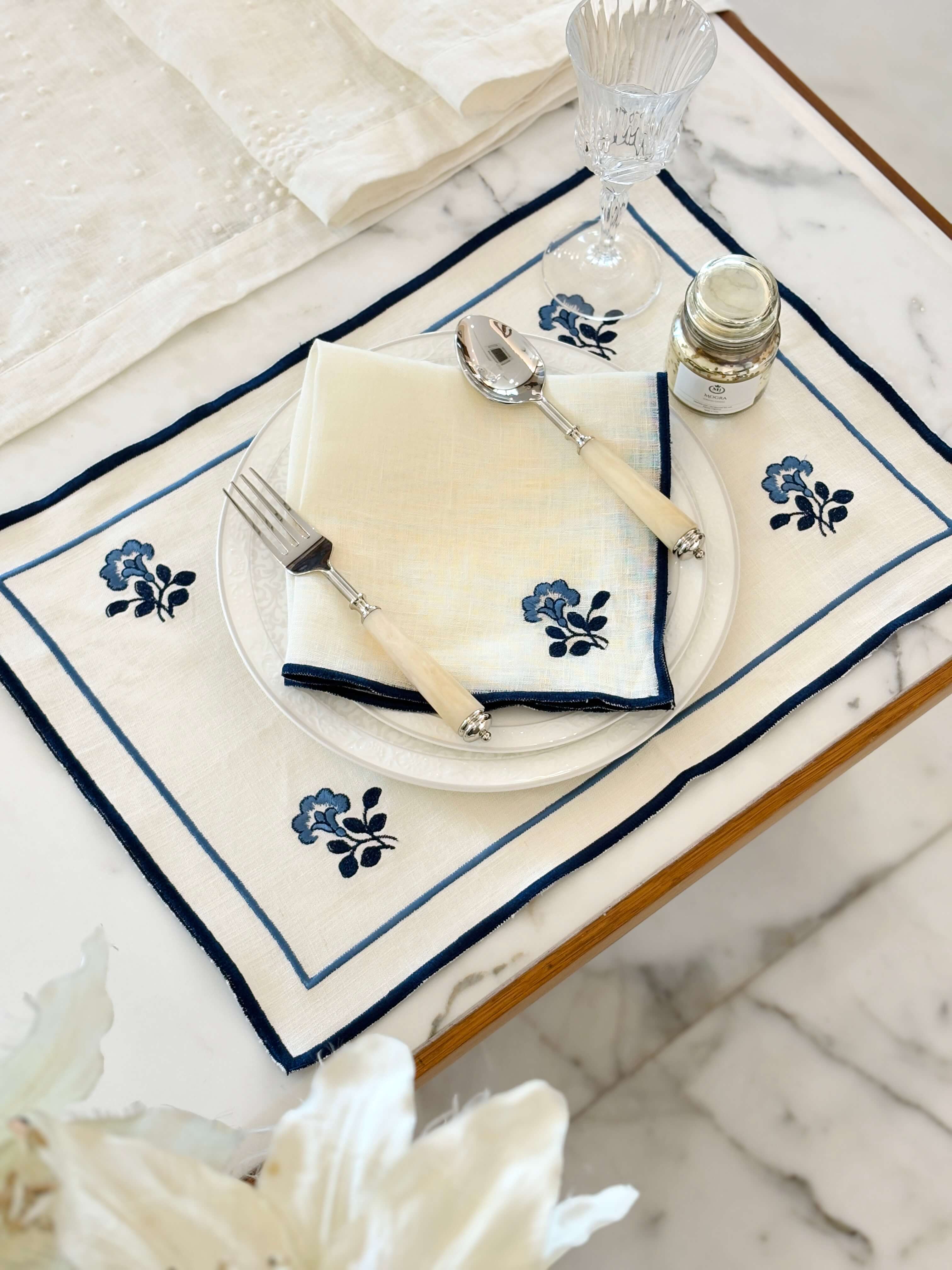 Floral Aop Embroidery Mat