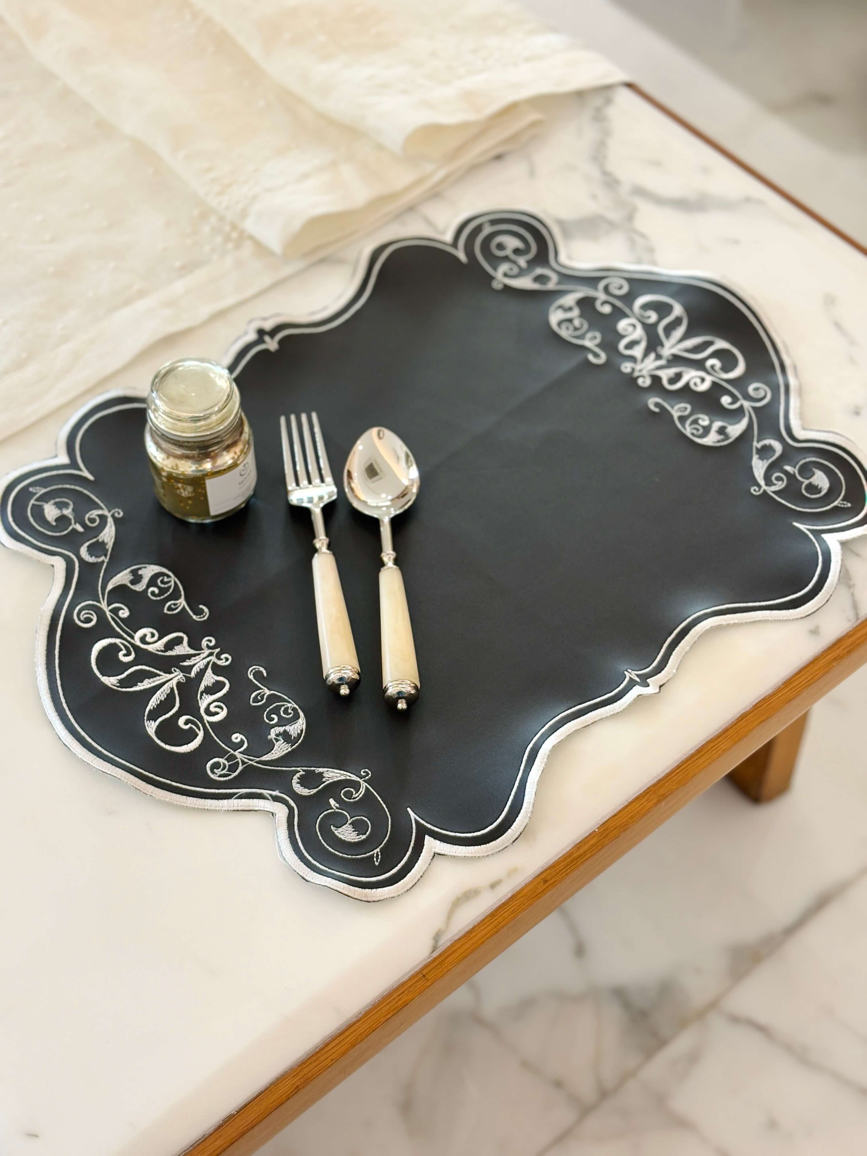 Mordern Emb Faux Leather Mat