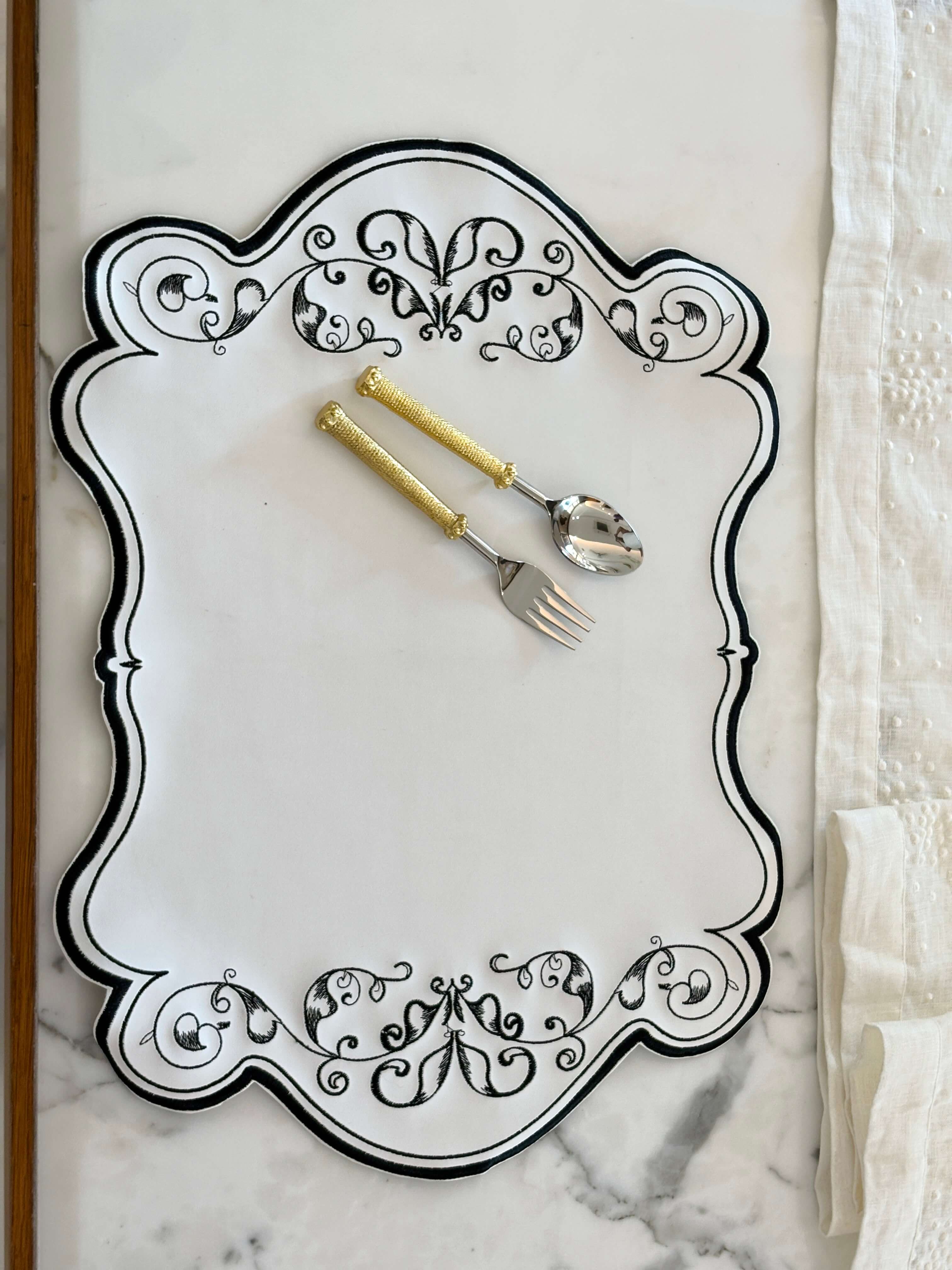 Mordern Emb Faux Leather Mat