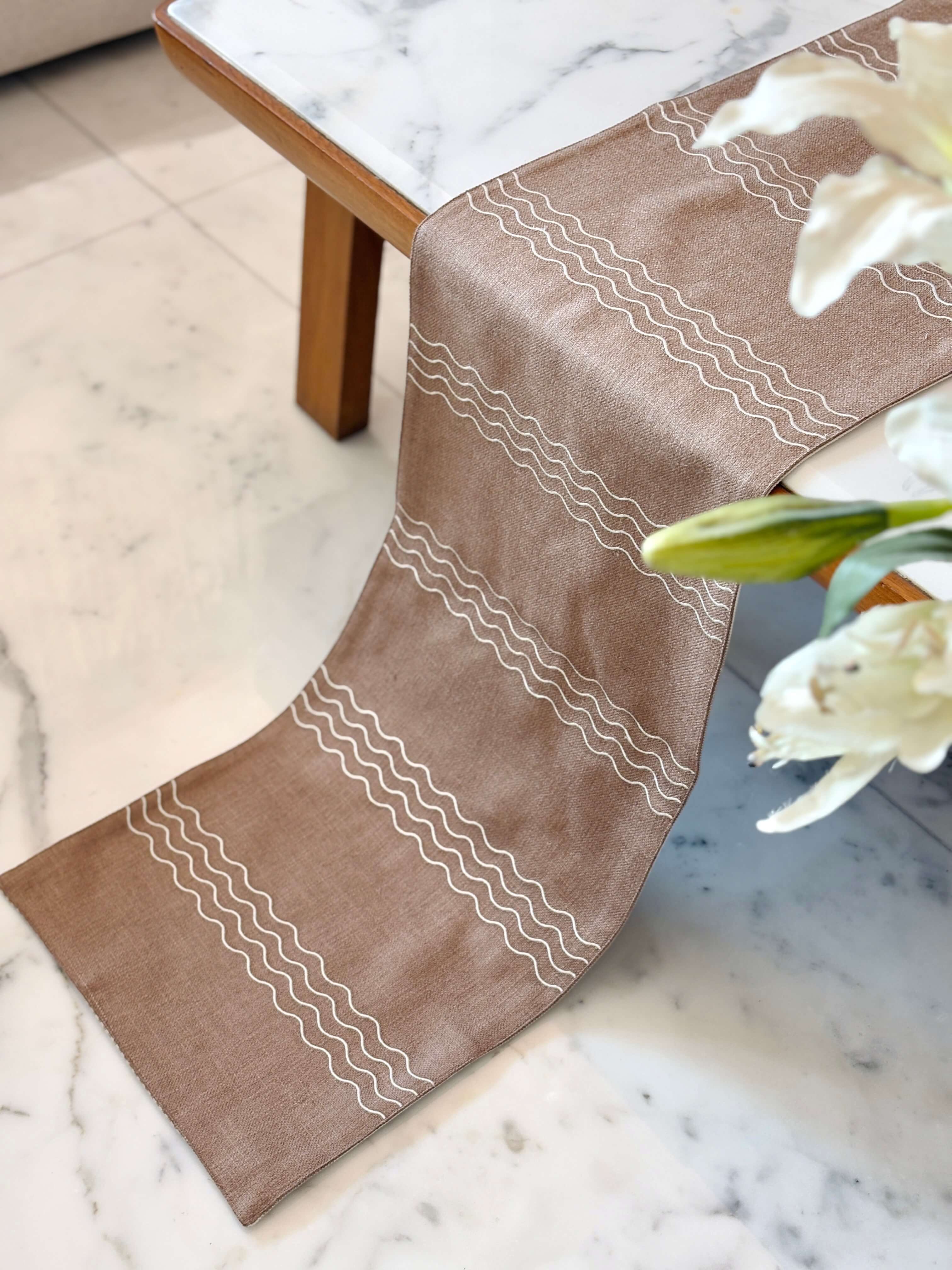 Stripe Emb 2way Runner