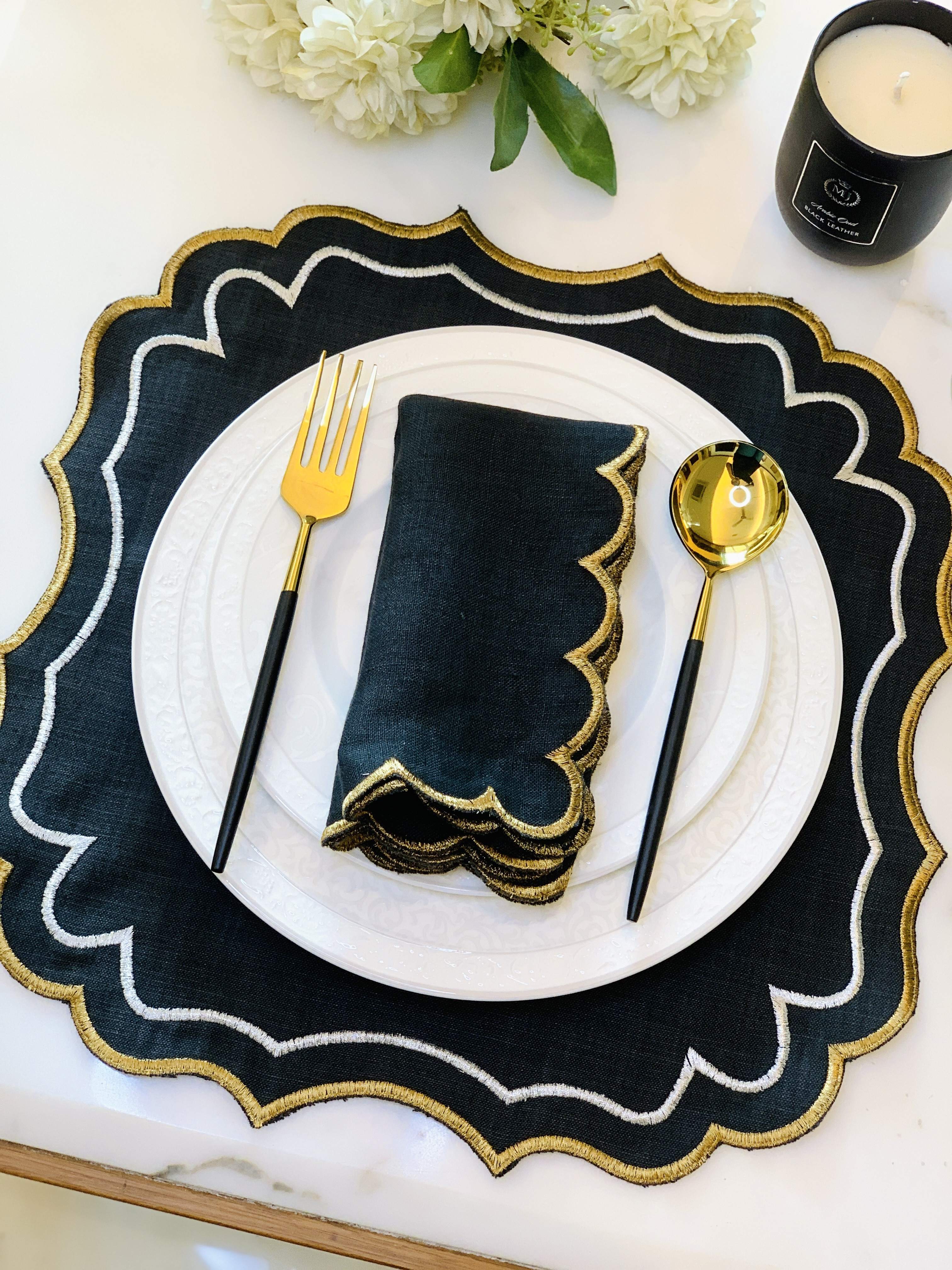 Victorian Scallop Mat