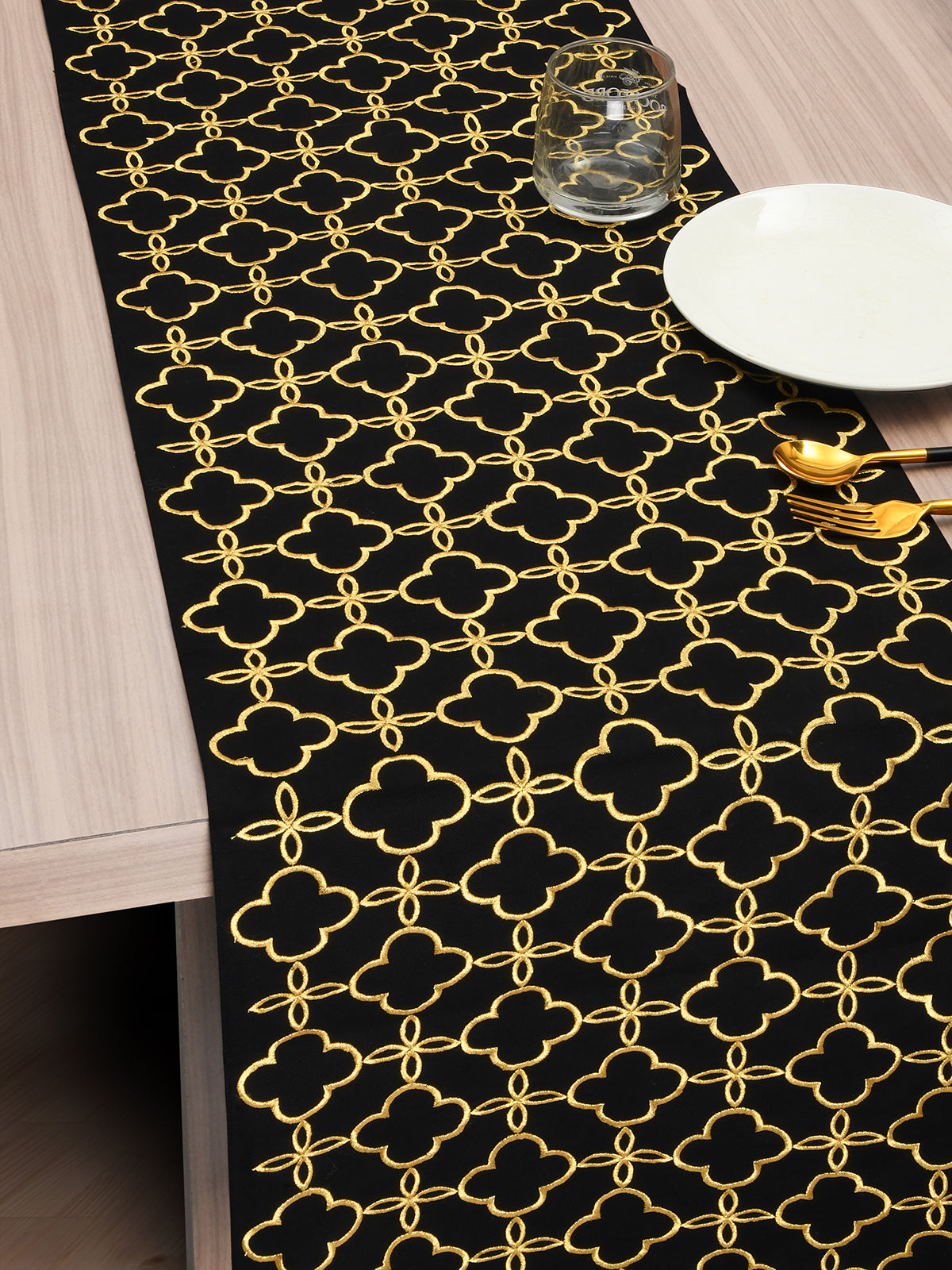 Moroccan Embroidery Runner - Black/Gold